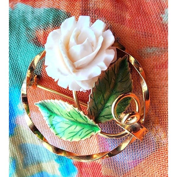 Vintage "KL" Celluloid Creamy Rose 12K GF Circle Brooch W Green Enamel Leaves - Picture 1 of 6